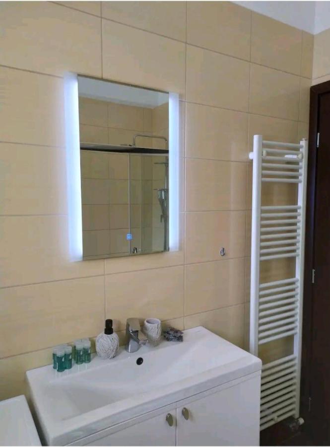 Stylish -Modern Apartment Heart Of Marousi Athen Eksteriør bilde